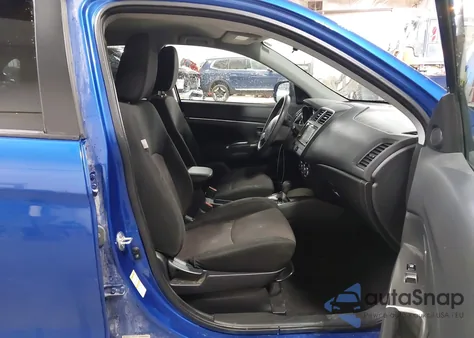 2019 Mitsubishi Outlander Sport 2.0 Es z USA, uszkodzony, nr VIN JA4AP3AU6KU031603